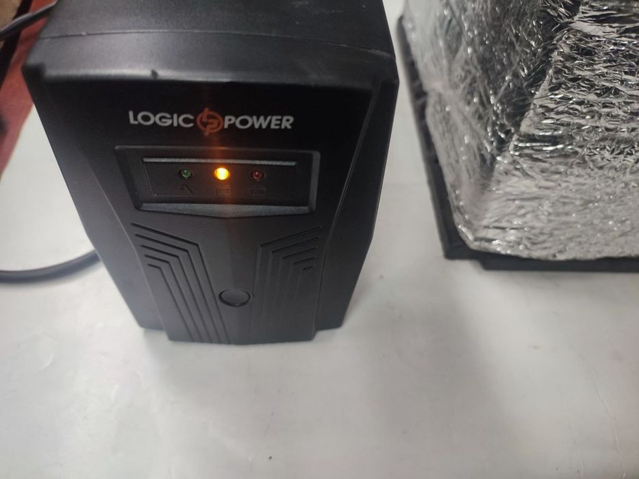 Безперебойник LogicPower 2436 источник питания блэкаут батарея паверба