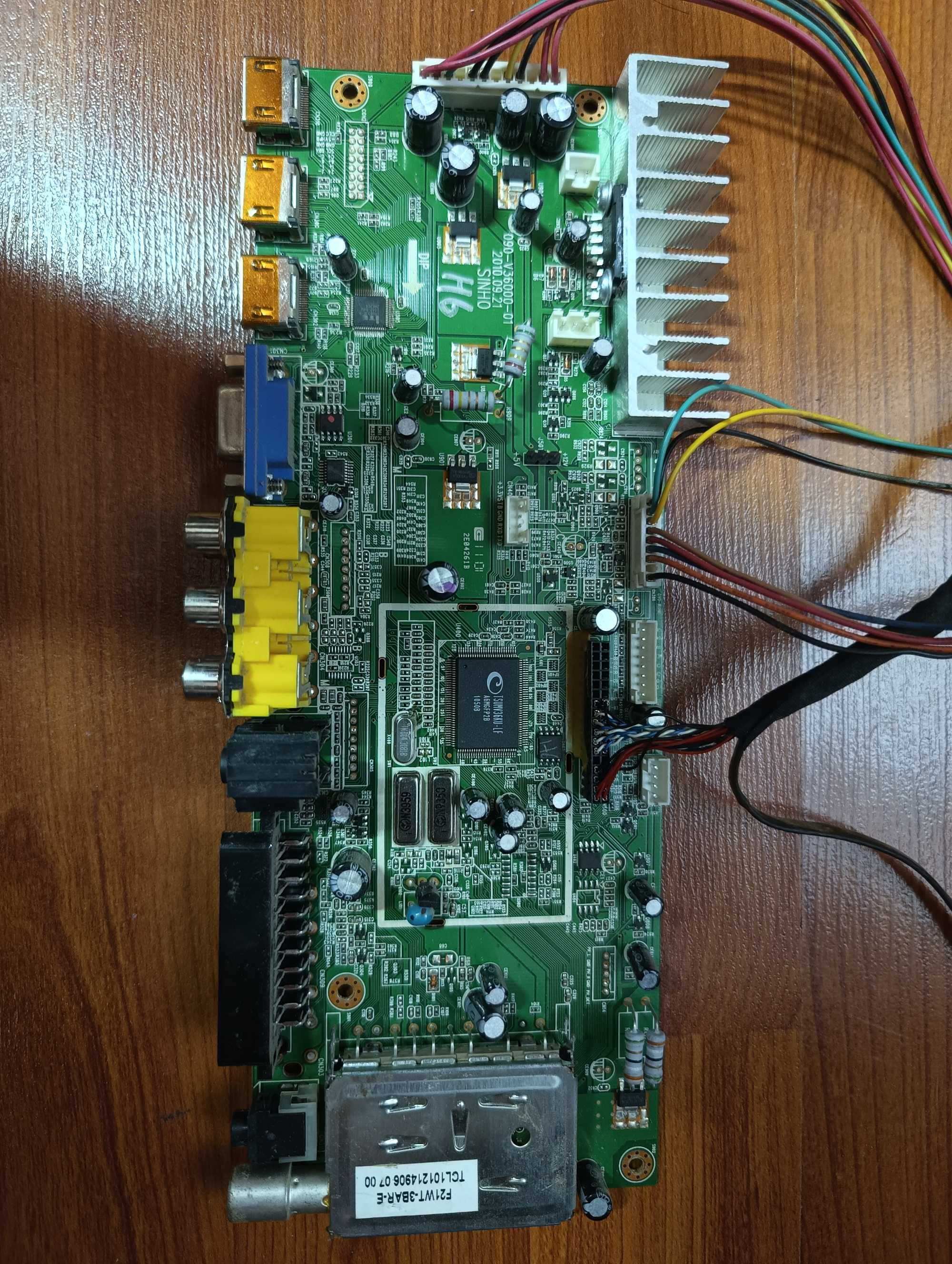 090-V36000-01 плата Main BRAVIS LCD-3258