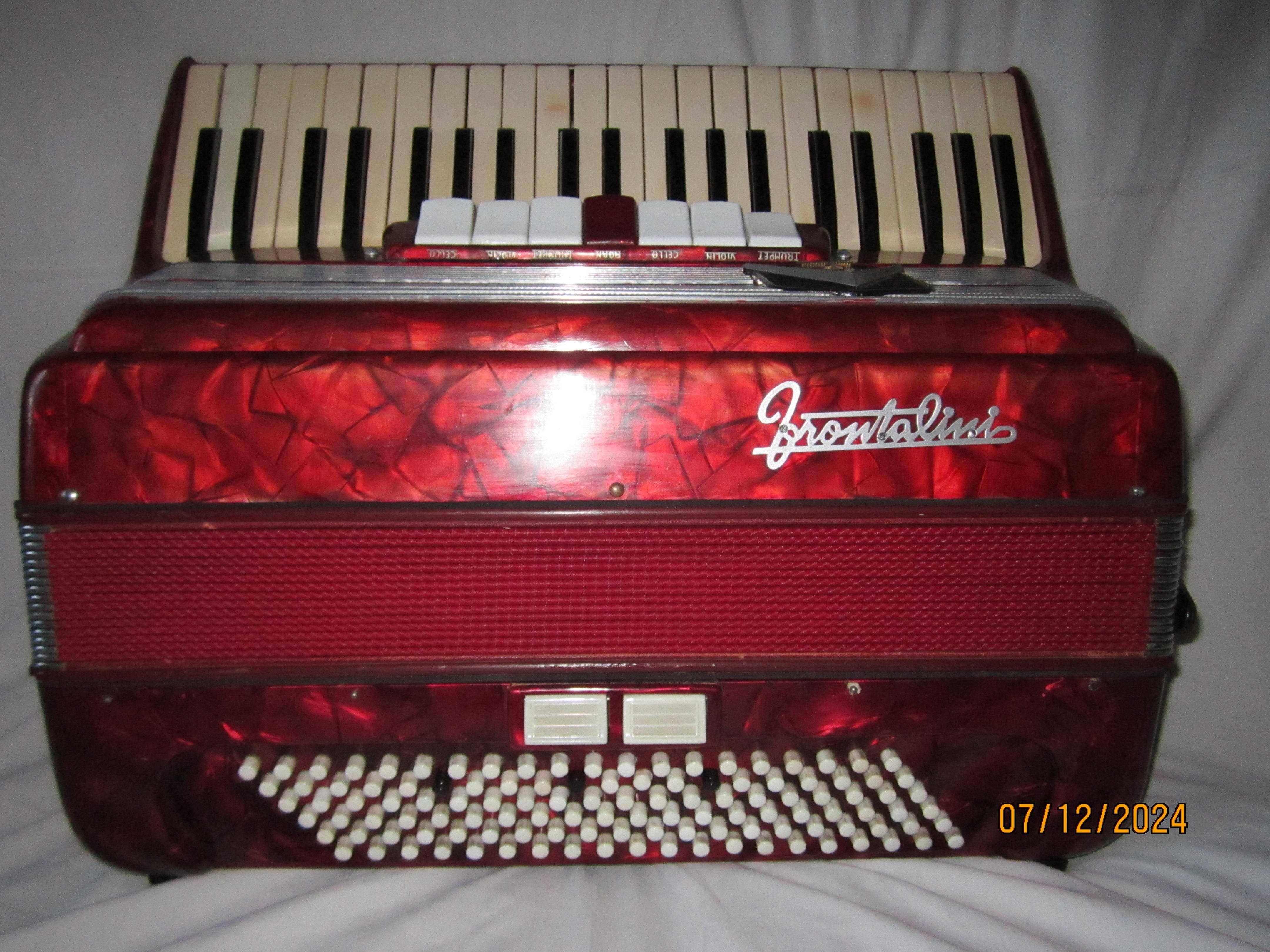 Akordeon Frontalini 120/4 (MMML),Video,,