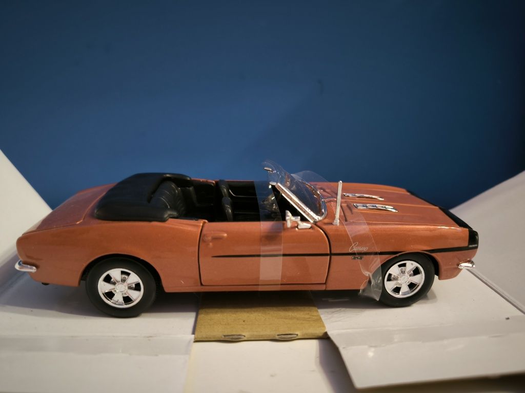 Chevrolet Camaro SS 396 Convertible 1968 - Model 1:24