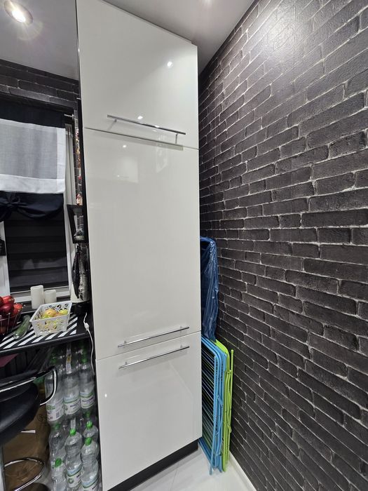 Lodówka zabudowana Kernau