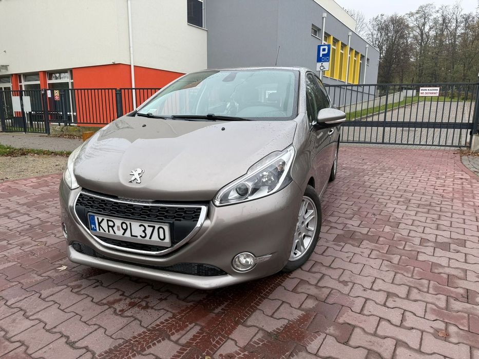 Peugeot 208 Peugeot 208 1.6 e-HDI exclusive allure