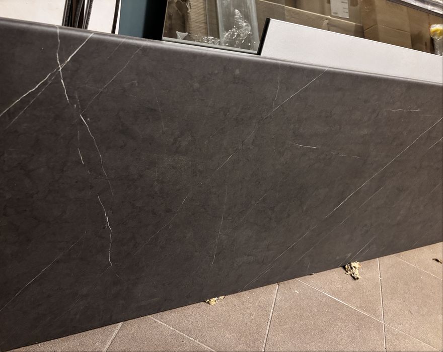 Blat gr 28mm Juan dl ok 300cm gl 60cm