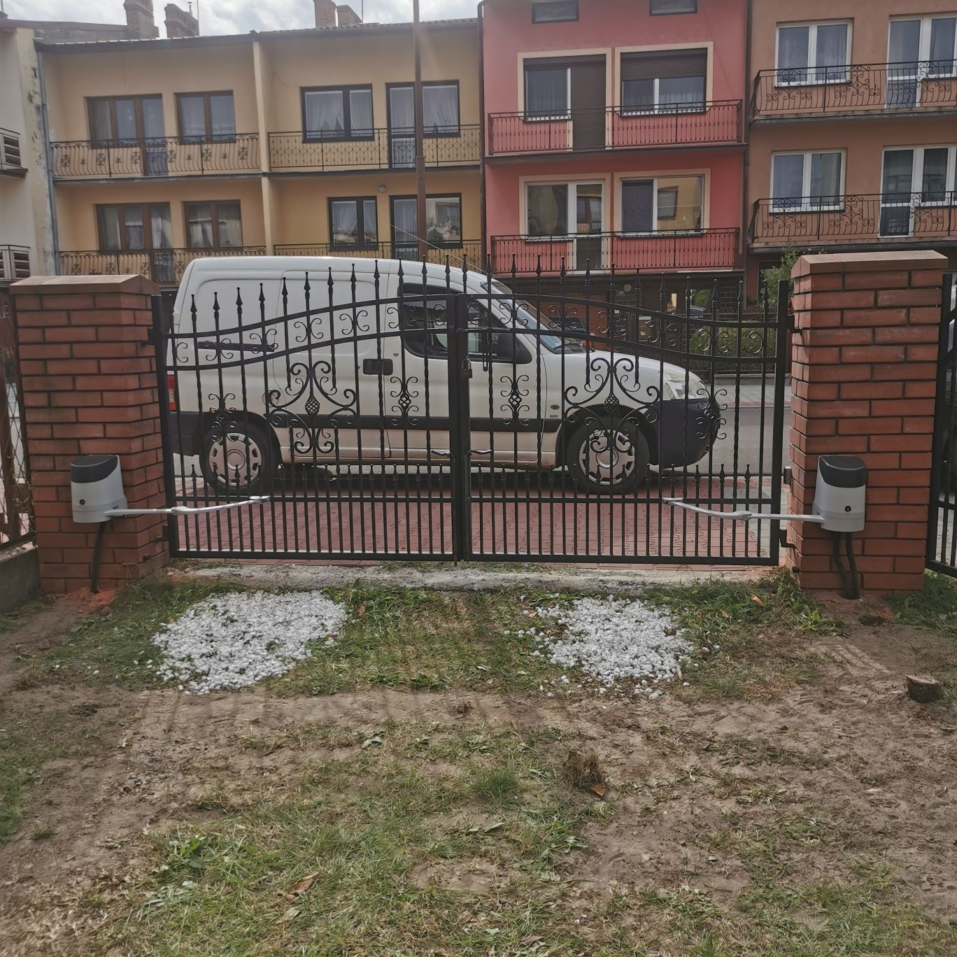 Montaż napędów do bram wjazdowych Nice Faac BFT Came itp