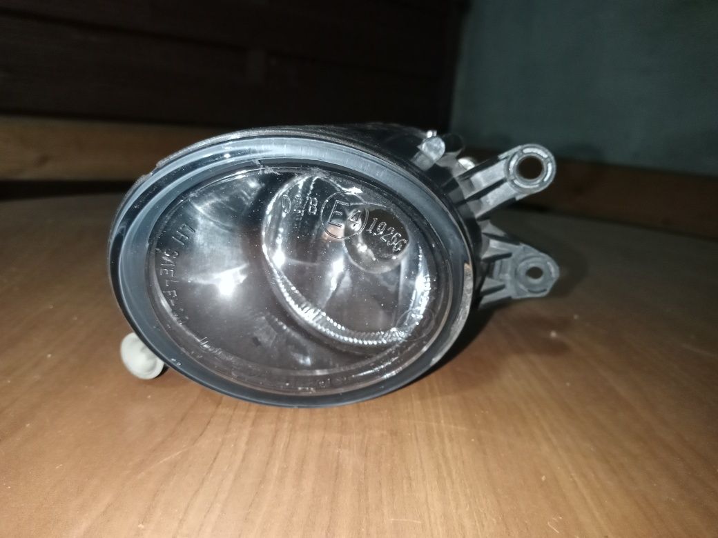 Halogen DEPO przedni lewy audi a4 b6