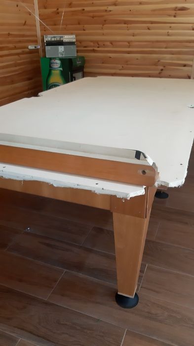 Ремонт,реставрация и перетяжка ,бильярдный стол