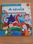Livro 'O meu primeiro livro - A escola'