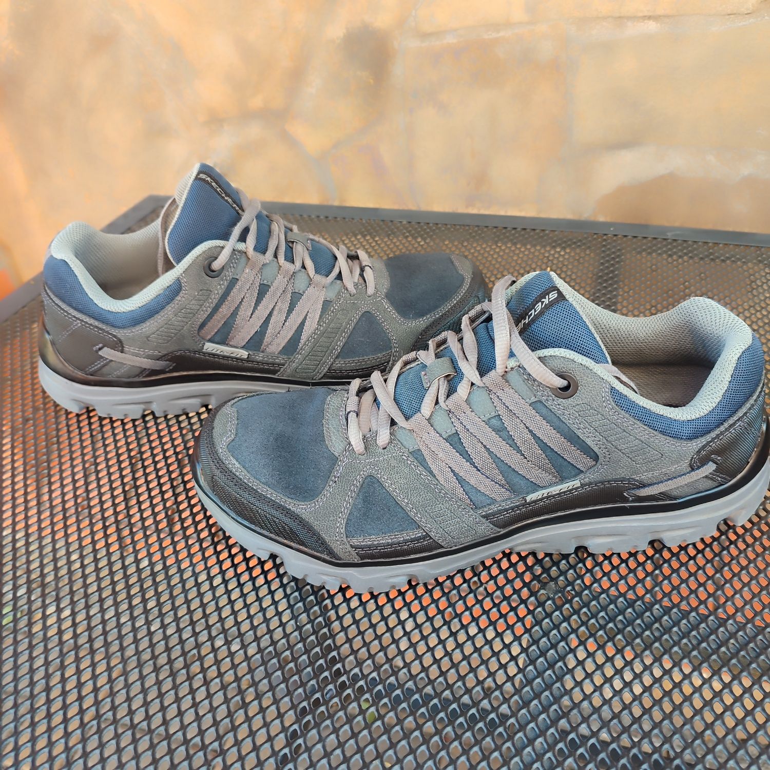 Кроссовки Skechers 45 размер (оригинал)