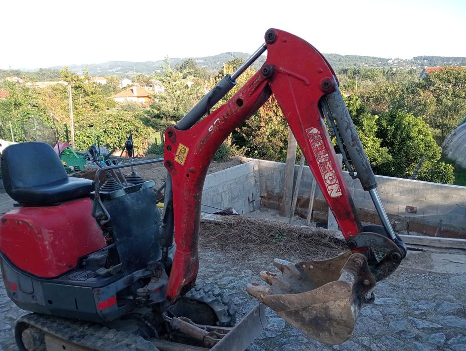 Mini giratória Wacker Neuson usada