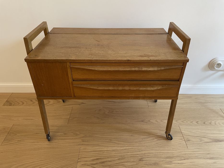 Niciak szafka nocna stolik boczny midcentury vintage 66x41 na kolkach