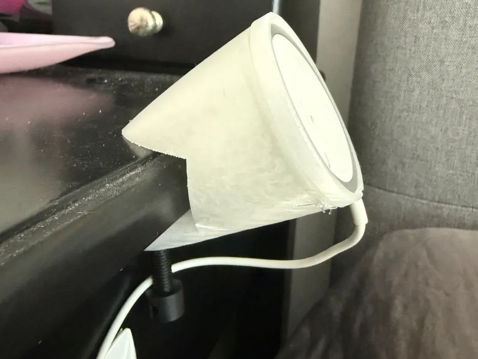 Suporte de Secretária com Grampo MagSafe