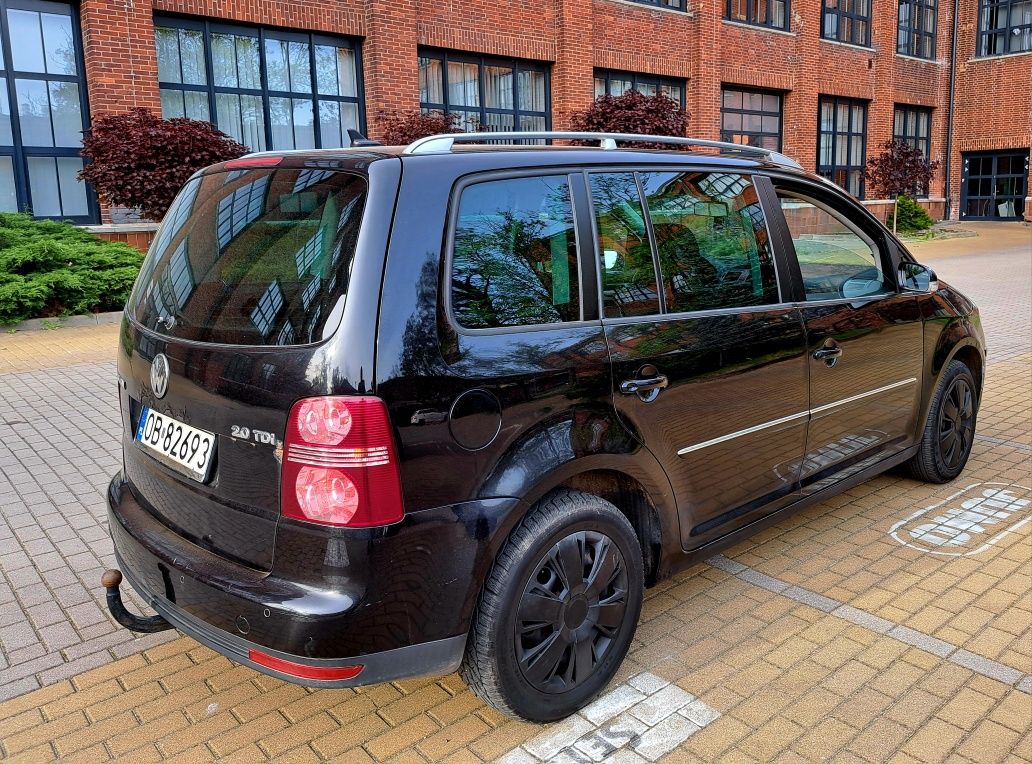 VW Touran 2.0 TDI LIFT NAVI SKÓRY 2007 Rok Sprawny Zarejestrowany Hak