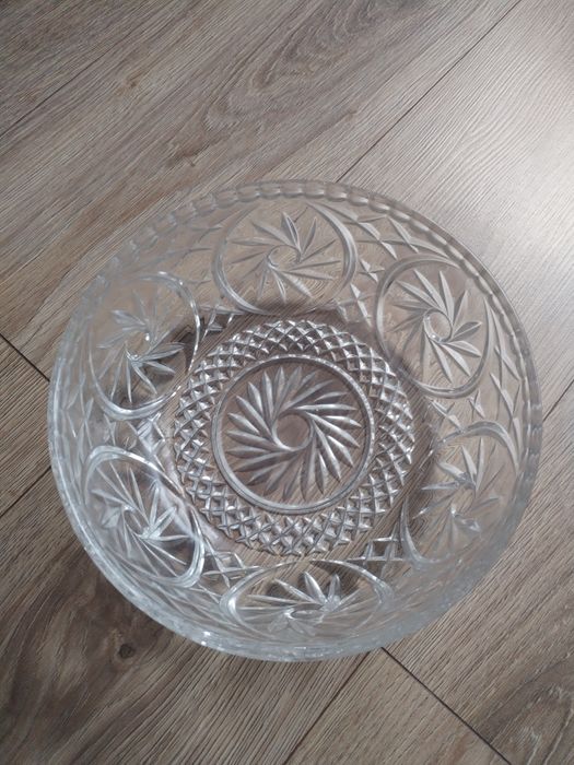 Kryształowa salaterka