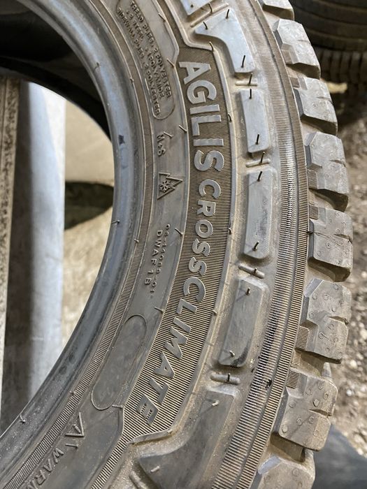 Opona pojedyncza 215/65/16c Michelin Agilis CrossClimate