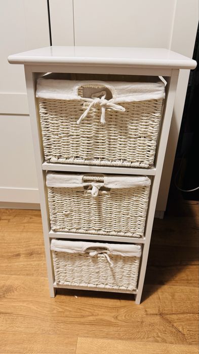 Komoda wiklinowa drewniana biala jak nowa