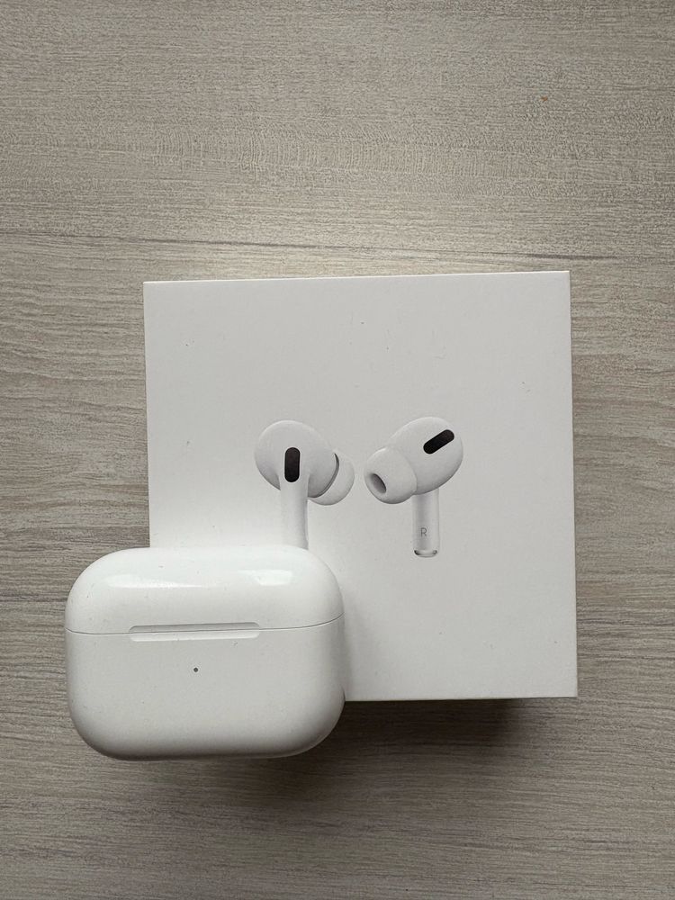 AirPods Pro бездротові навушники