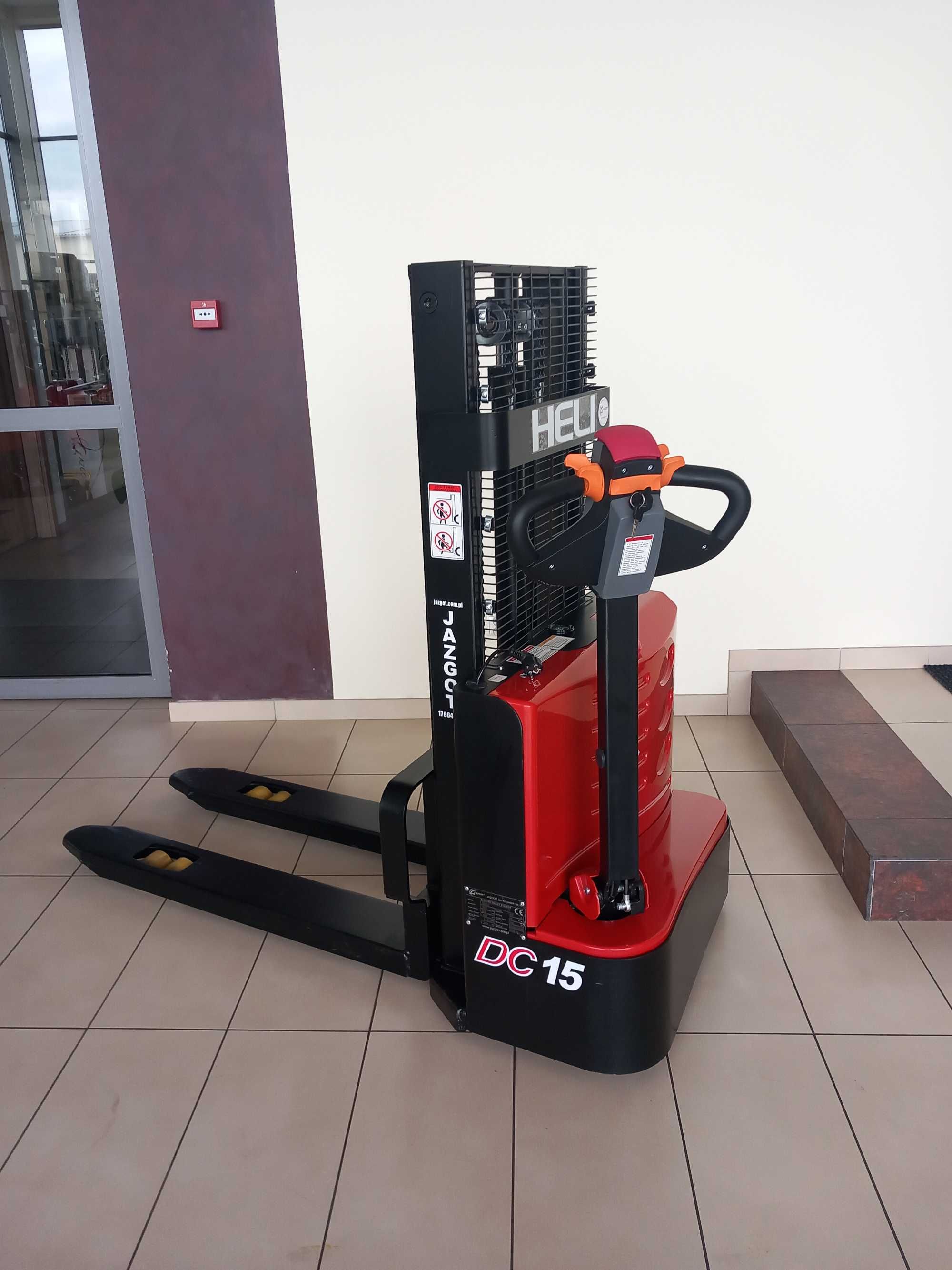 Wózek Paletowy Elektryczny  z Masztem Heli 1500kg 2000mm 2025-01
