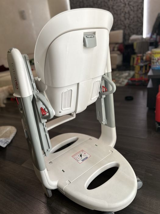 Стілець-гойдалка для годування Peg-Perego Tatamia