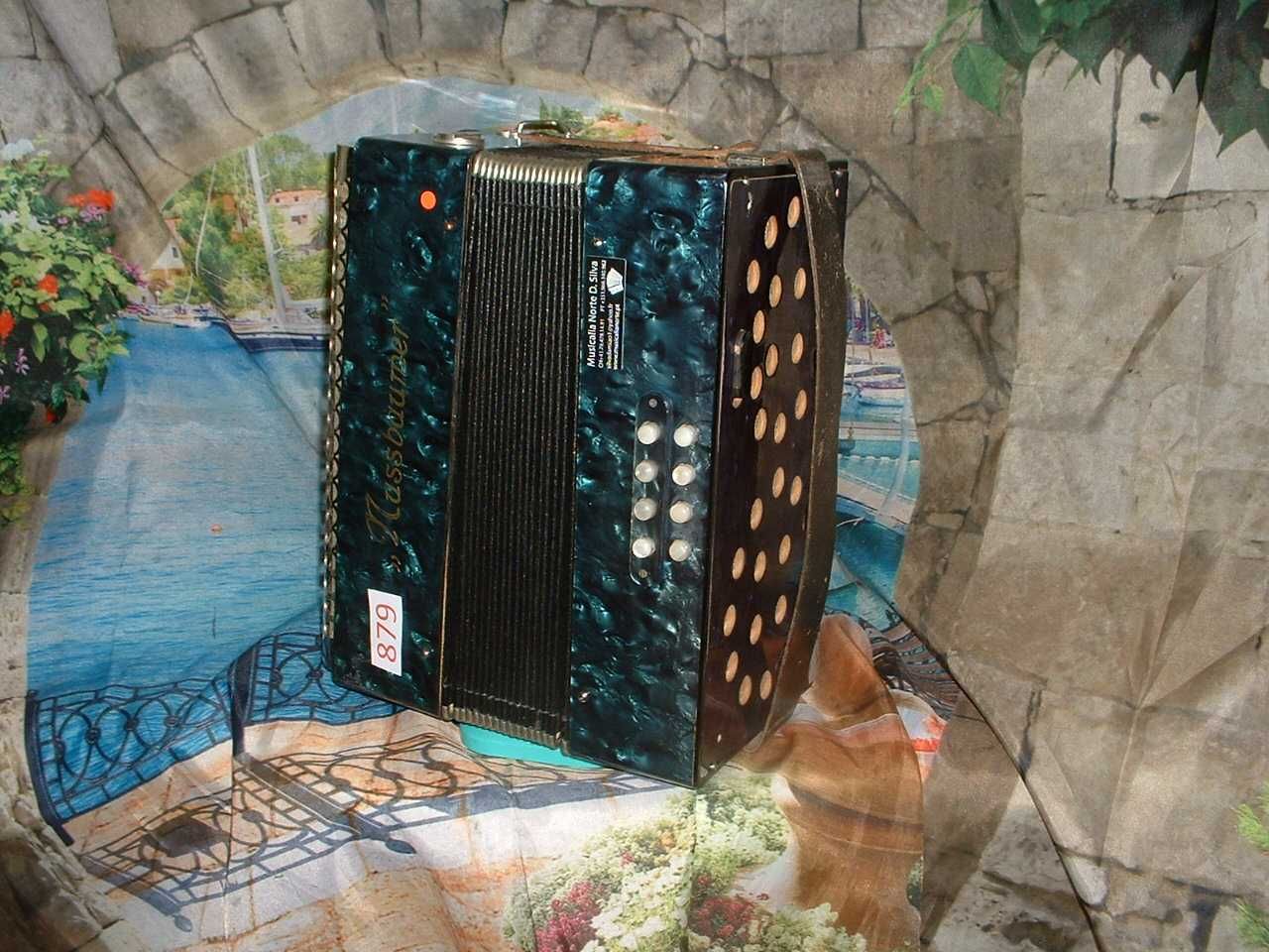 Concertina para venda N, 879