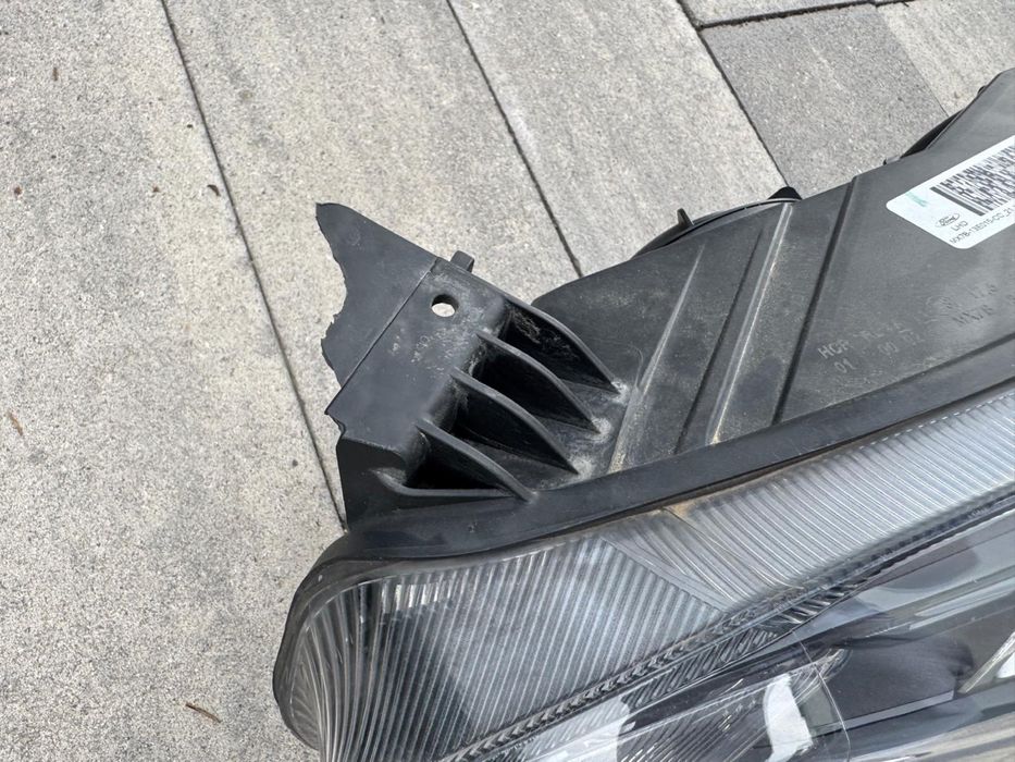 Reflektor lewy Ford Focus (MK4) oryginal Europa LED