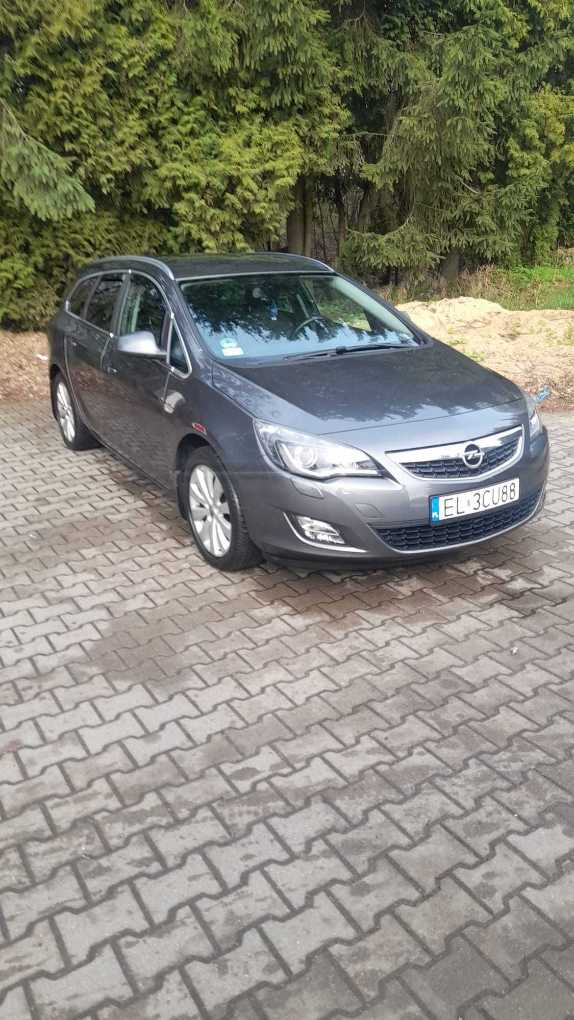 Opel Astra Tourer 1.4 z 2011 z LPG  firmy BRC z 2022