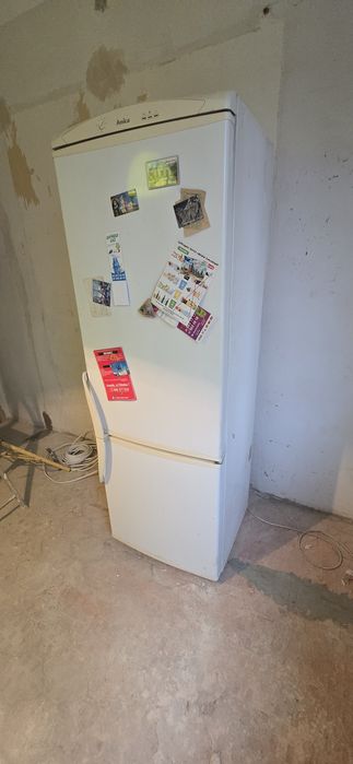Lodówka Amica 1,8m.