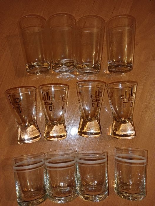 Kieliszki 12 sztuk cena za wszystkie