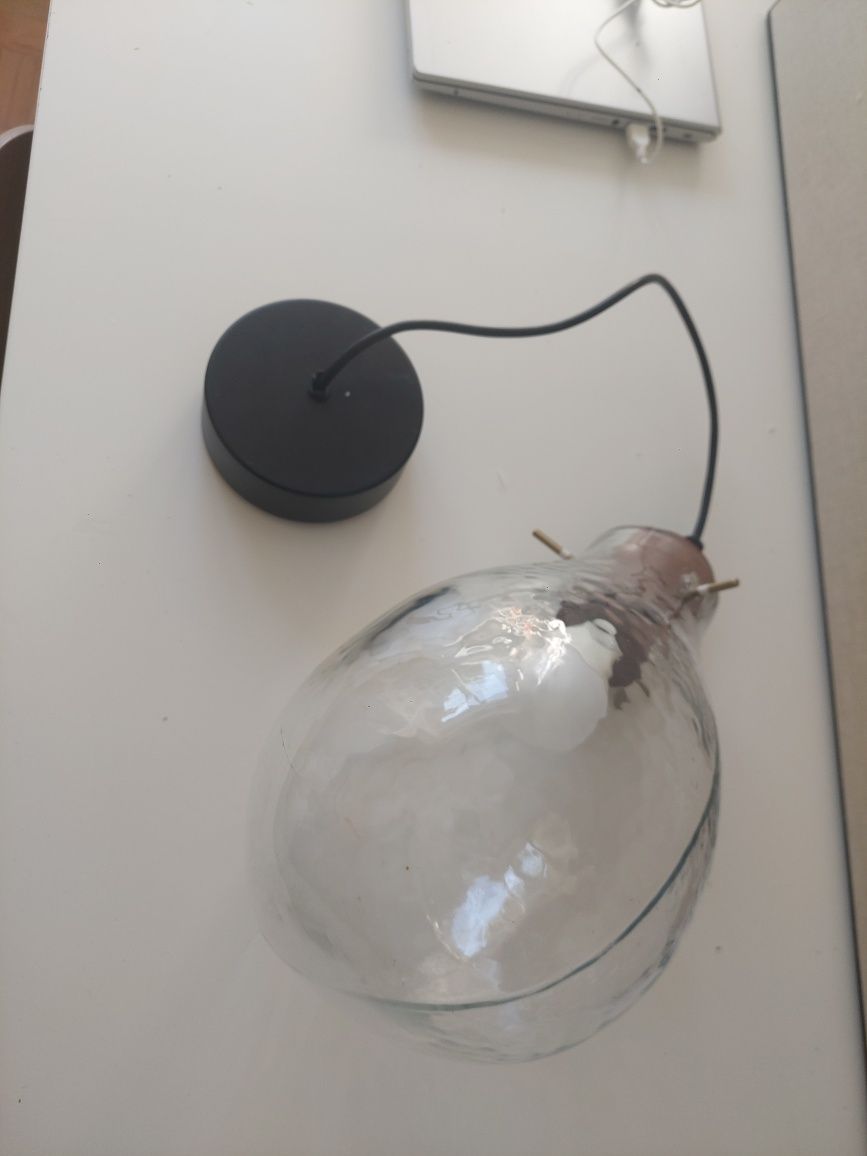 Candeeiro de tecto em.vidro artesanal