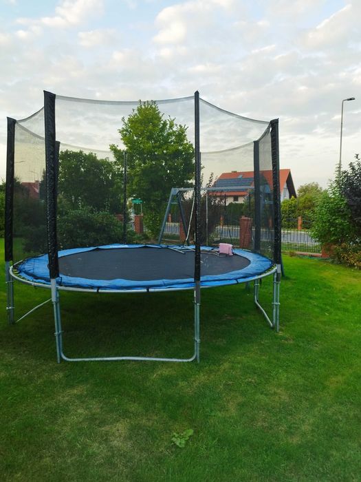 Trampolina ogrodowa