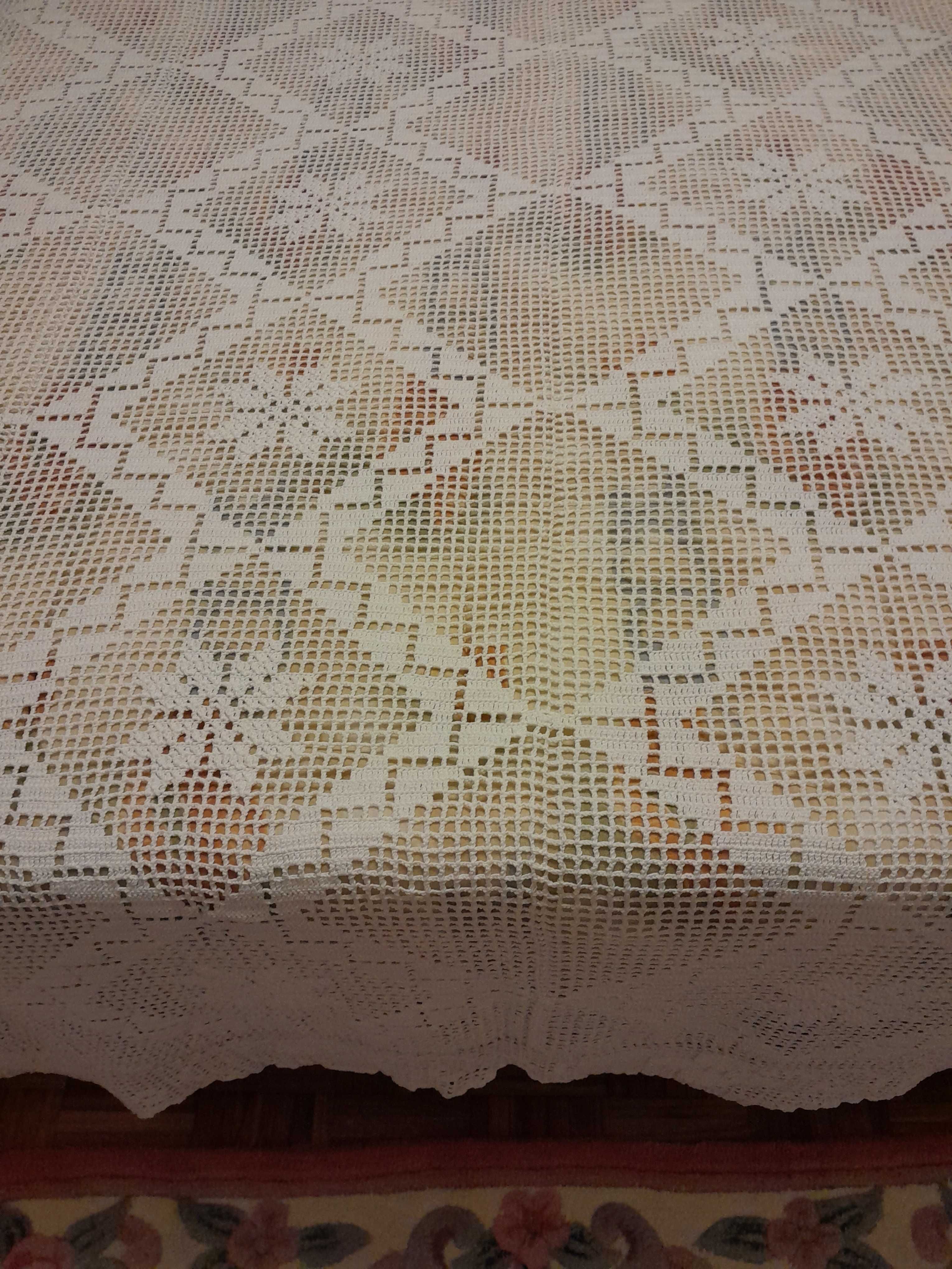 6 Colchas de renda como novas