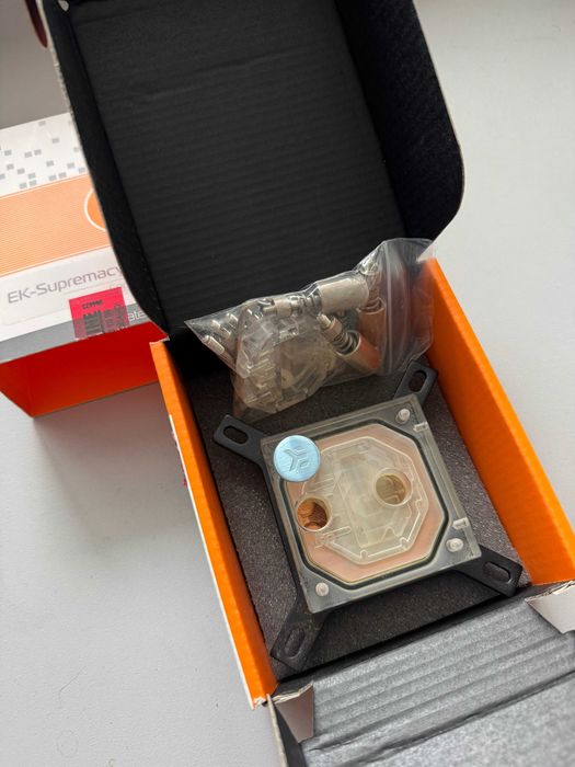 Водоблок EK-Supremacy EVO