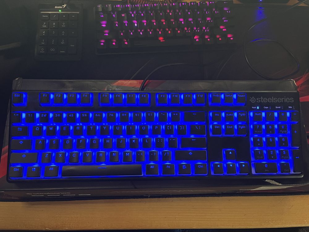 Клавіатура механічна SteelSeries Apex M500