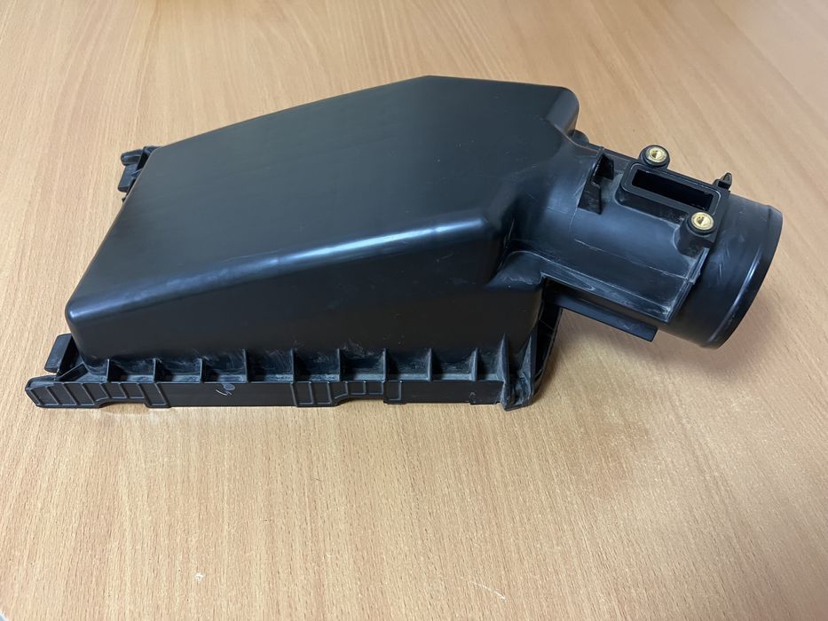 Корпус повітряного фільтра Honda Accord 9