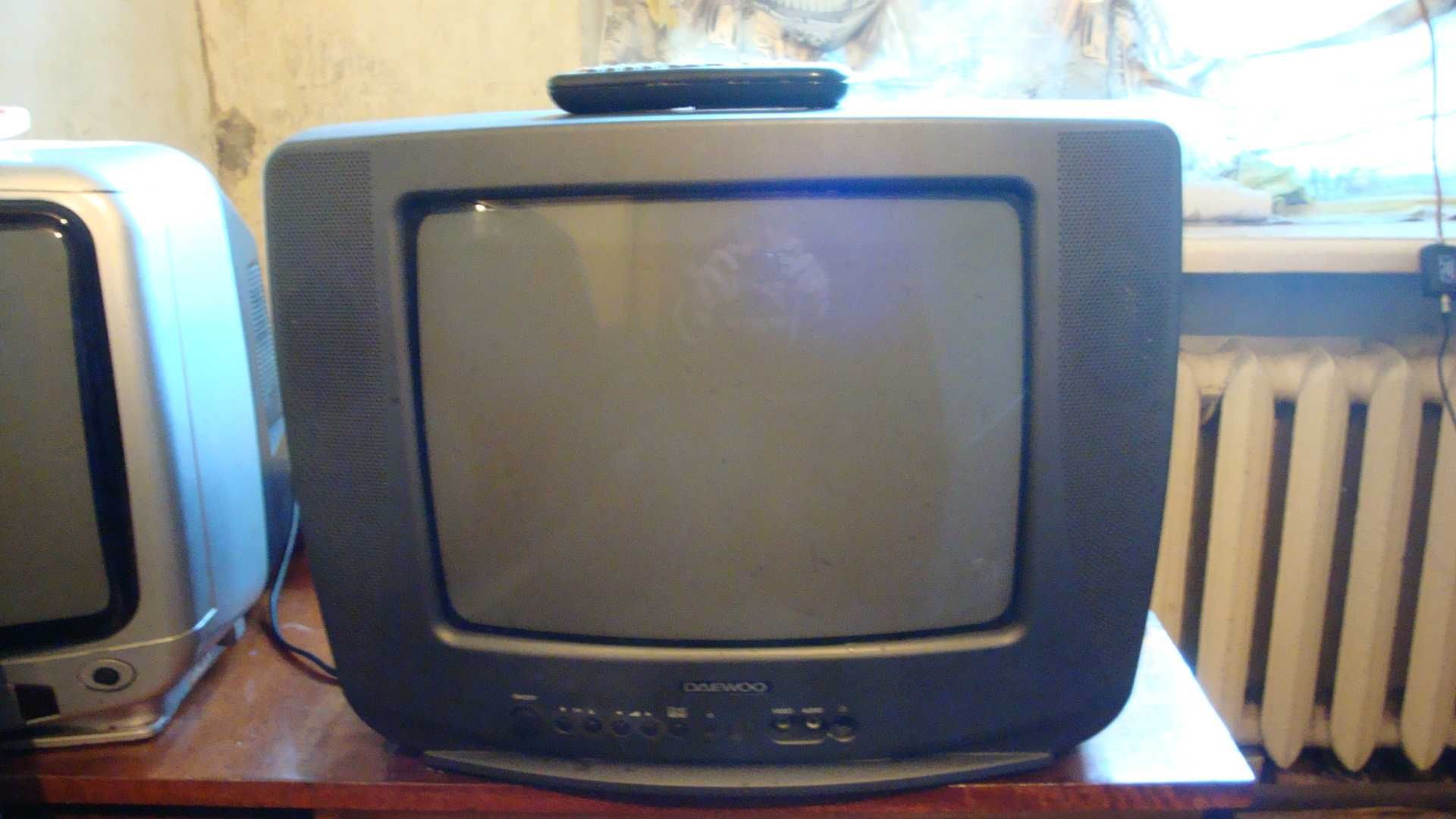 Телевизоры разных размеров, все обслужены, с гарантией. От 400гр.