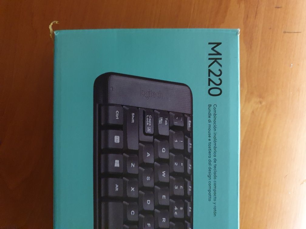 Vendo dois teclados para PC