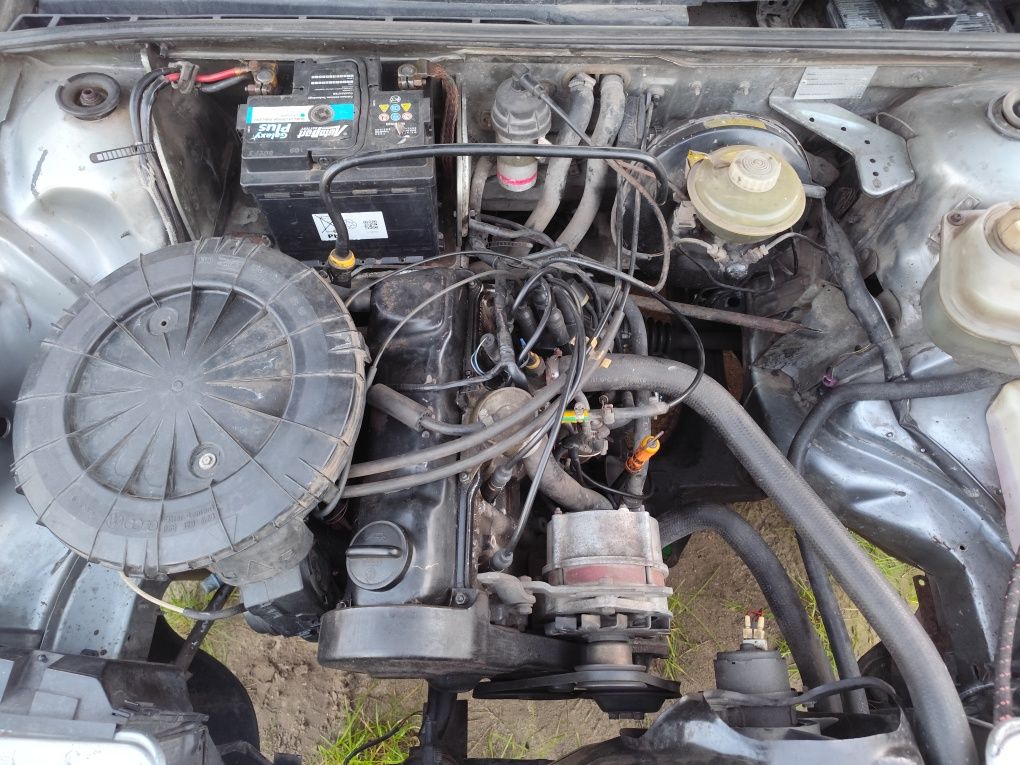 Audi 80 1.8 benzyna hak alufelgi transport zamiana OKAZJA