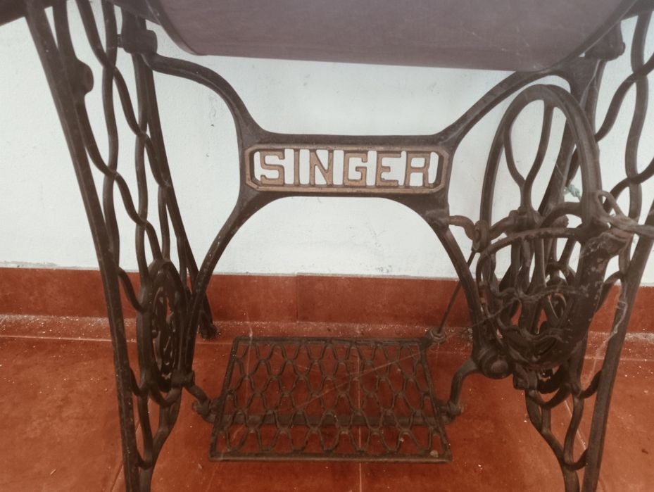 Máquina de costura Singer