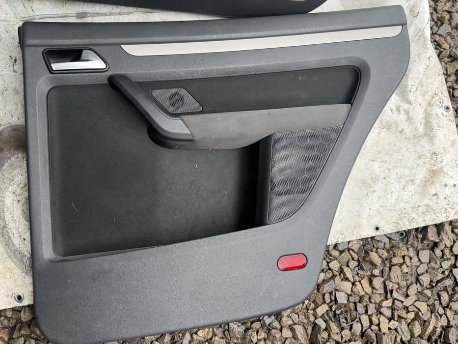 Даерні карти Touran обшивки дверей тауран туран