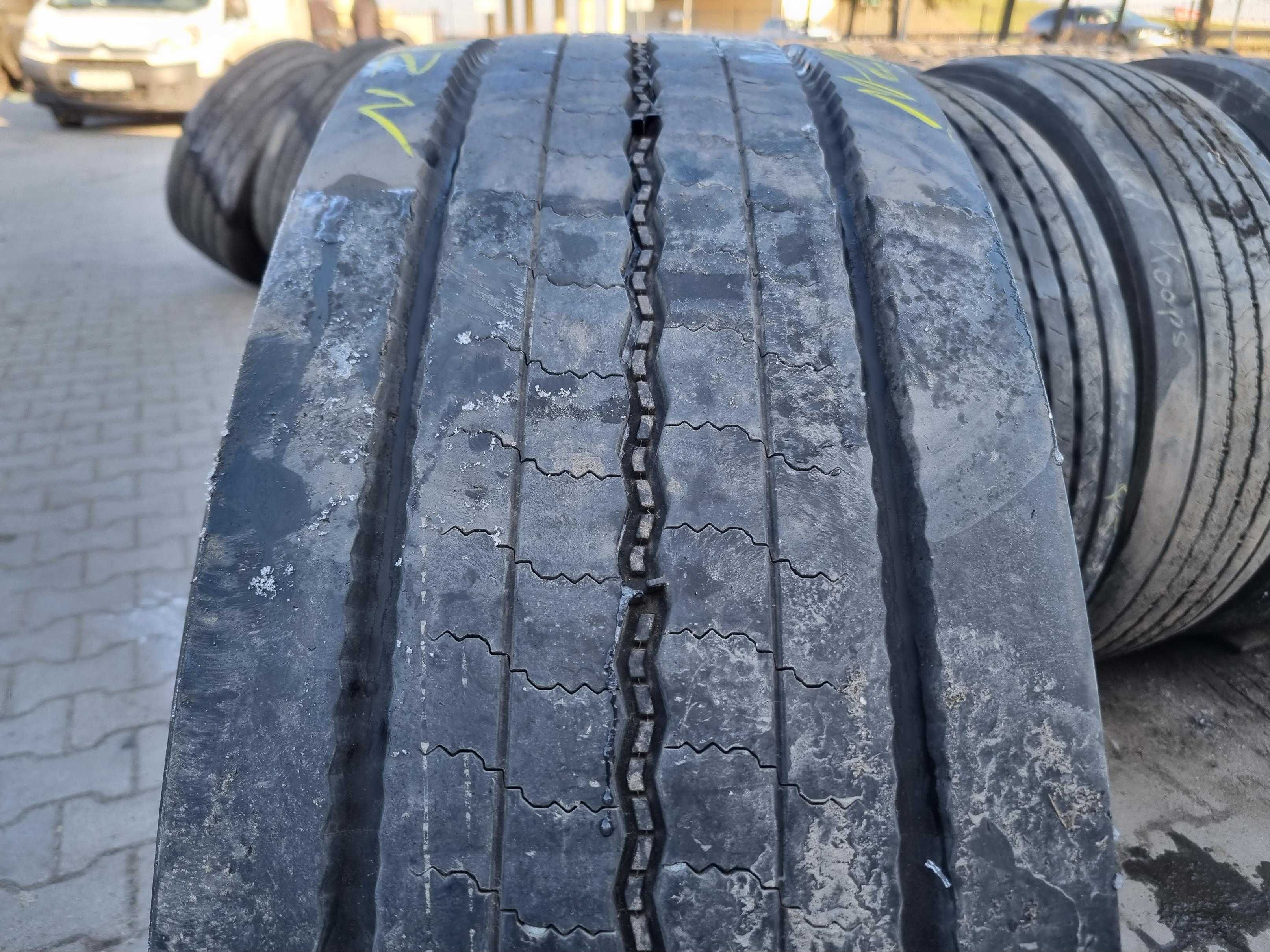 385/65R22.5 Opona BRIDGESTONE DURAVIS R-STEER 002  10-11mm Przód