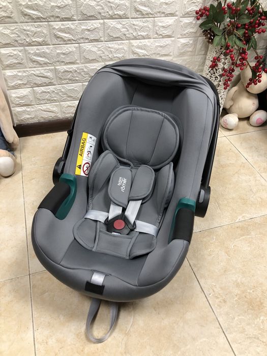 Автокрісло Britax Römer BABY-SAFE3 i-SIZE Група 0+ (0-13 кг) брітакс