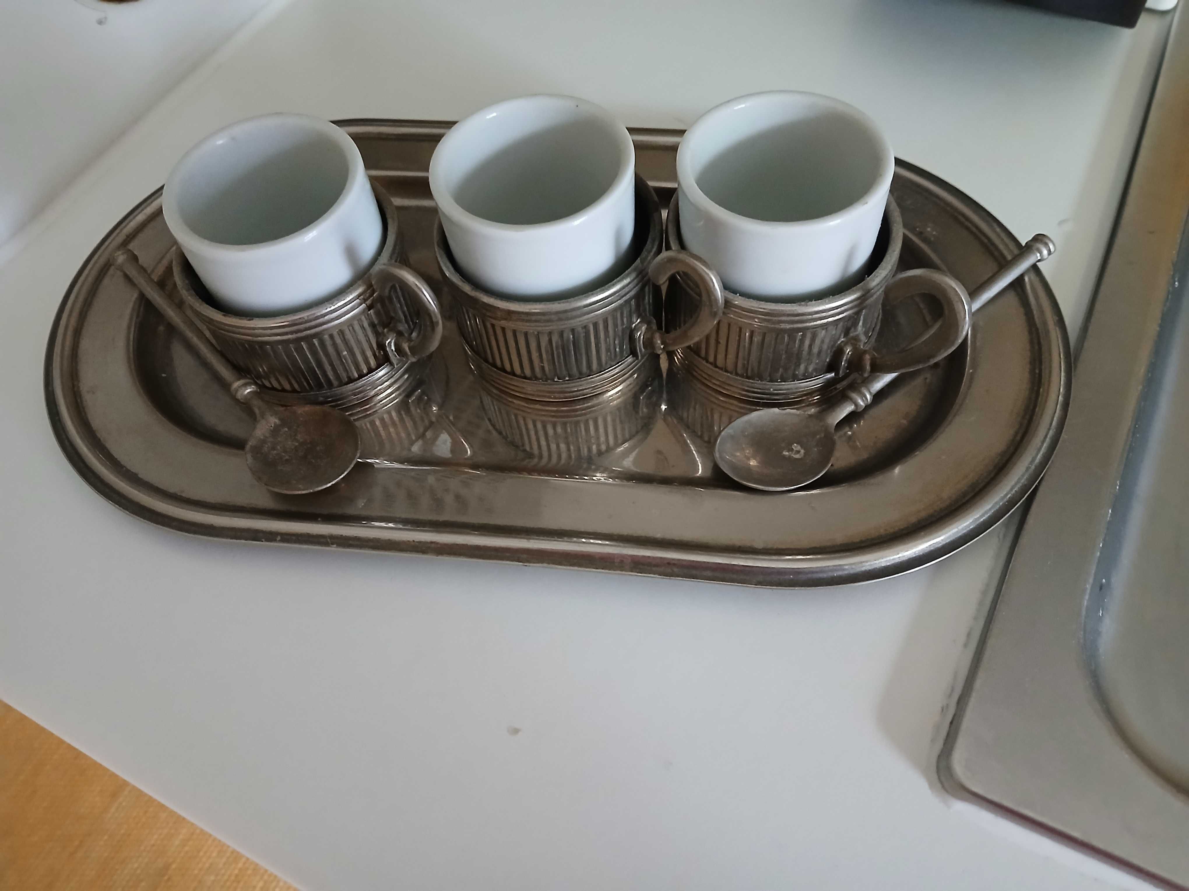 Conjunto três copos café