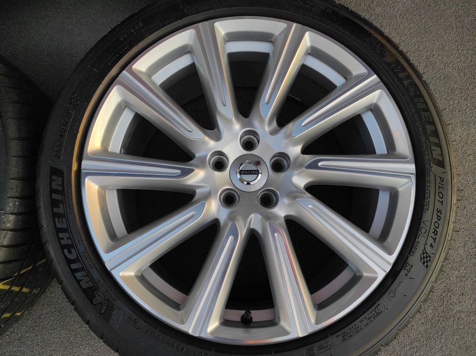 Koła R19 5x108 VOLVO V90 S90 S80 255/40R19 V70 8,5jx19 ET47 XC70 felgi