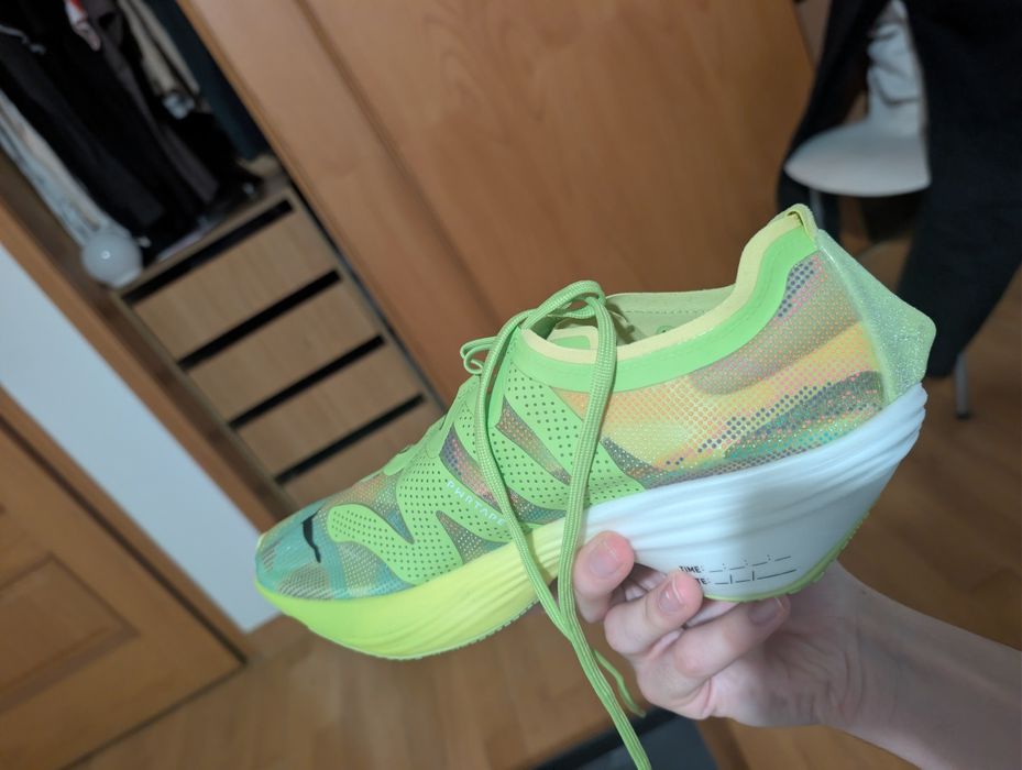 Tênis puma com placa