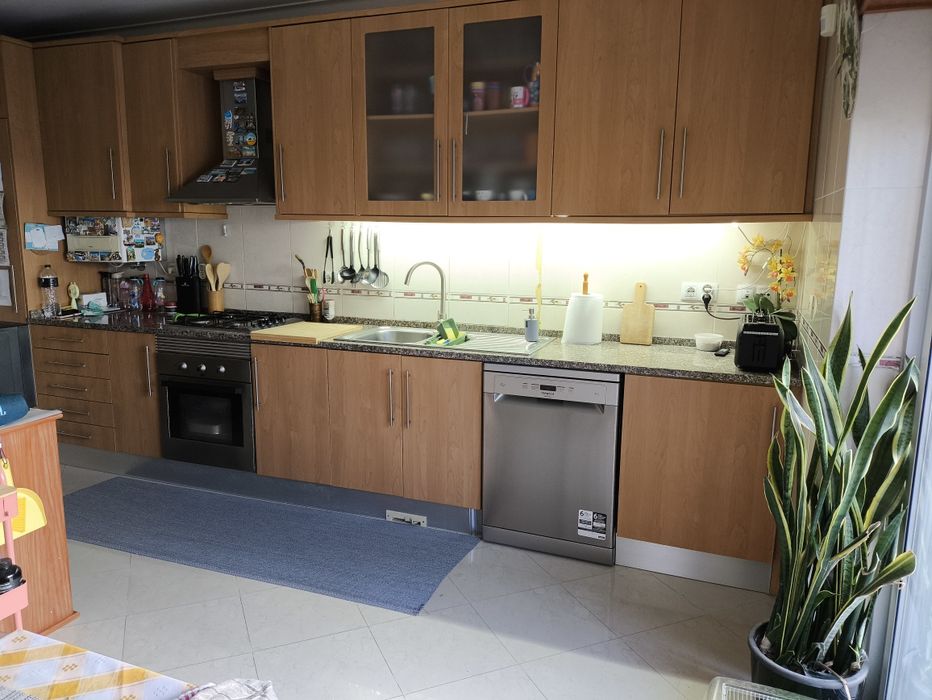 Apartamento na Baixa da Banheira , box, arrecadação e logradouro