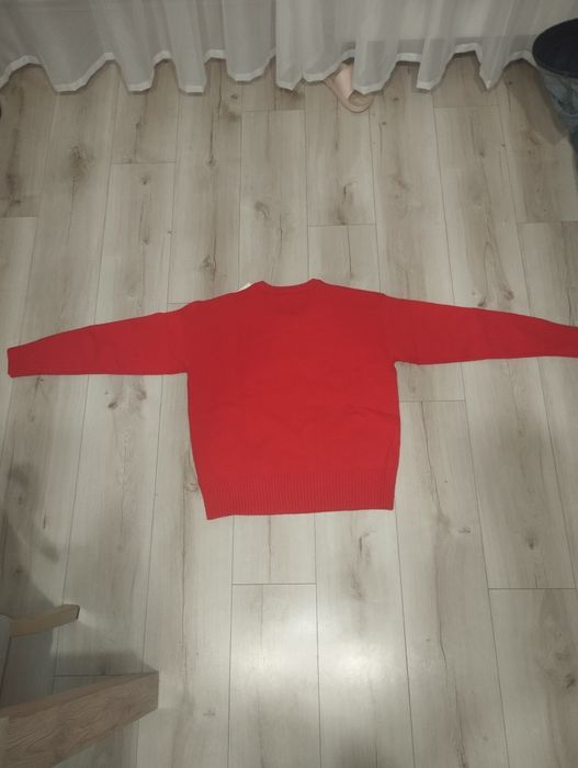 Czerwony Sweter Ami