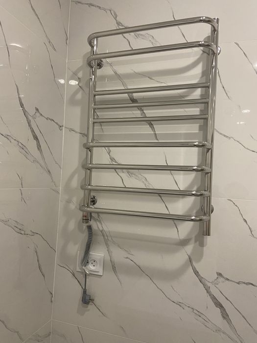 Продам 3х кім. сталінку з ремонтом в Центрі