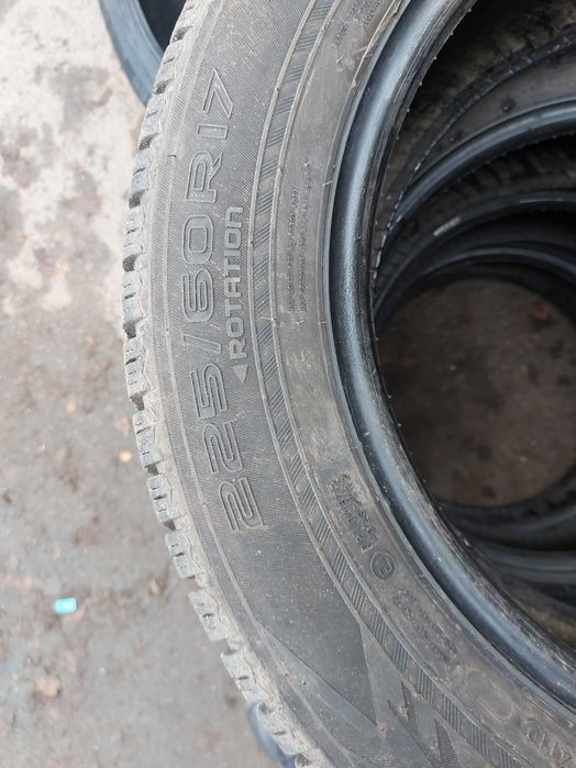 225 60 R17 зимняя