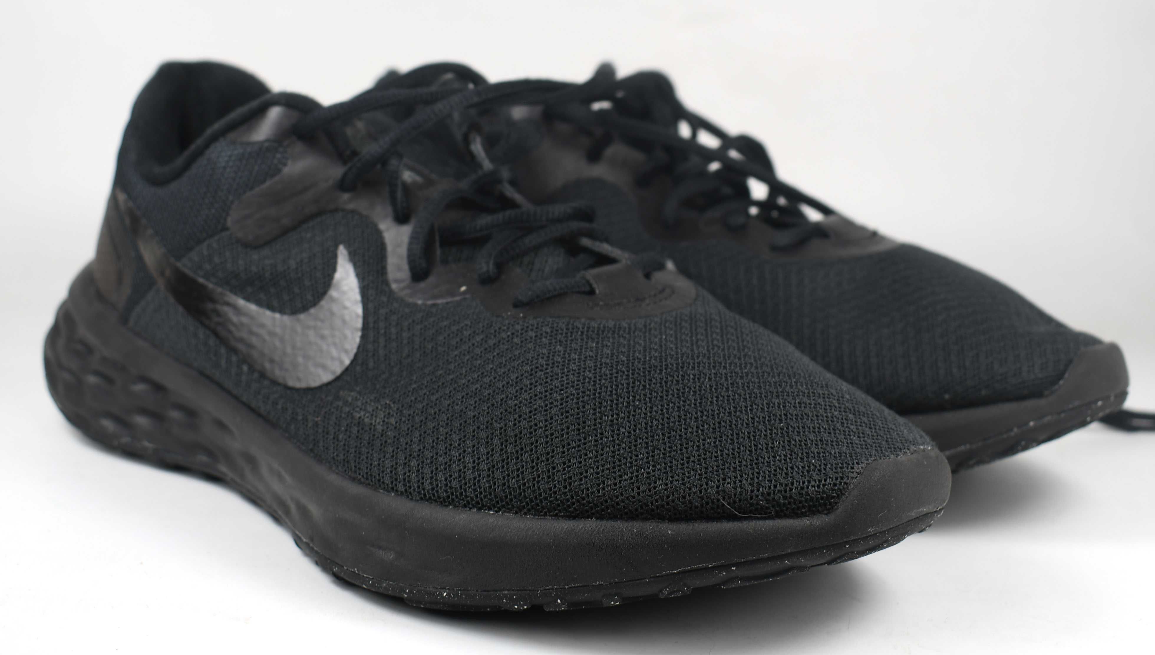 Używane Buty do biegania Nike Revolution 6 Nn DC3728  roz. 42,5