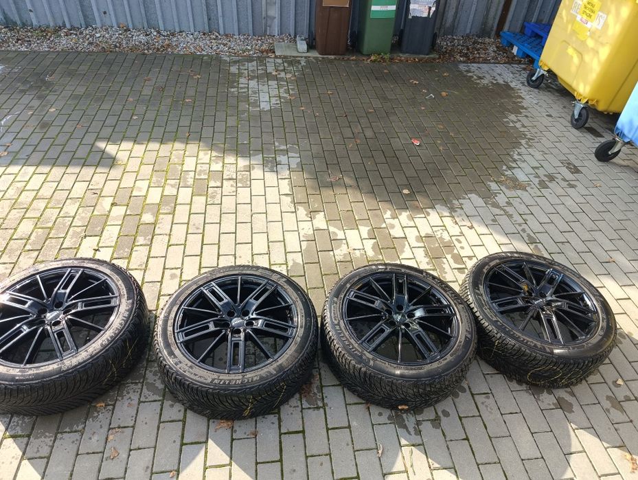 Felgi z oponami zimowymi R20