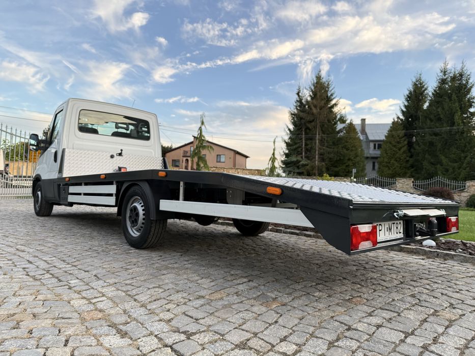 Zabudowa laweta pomoc drogowa iveco mercedes sprinter master renault